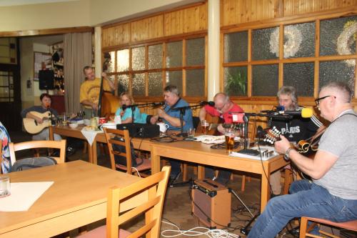 Country večer